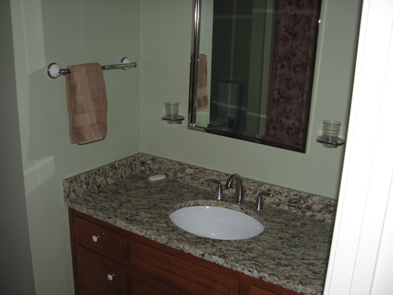 3728 Forest Road Roanoke, VA 24015 - Photo 23 of 49 Hall Bath