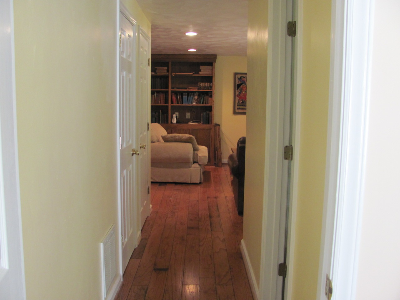 3728 Forest Road Roanoke, VA 24015 - Photo 29 of 49 Hallway to Den