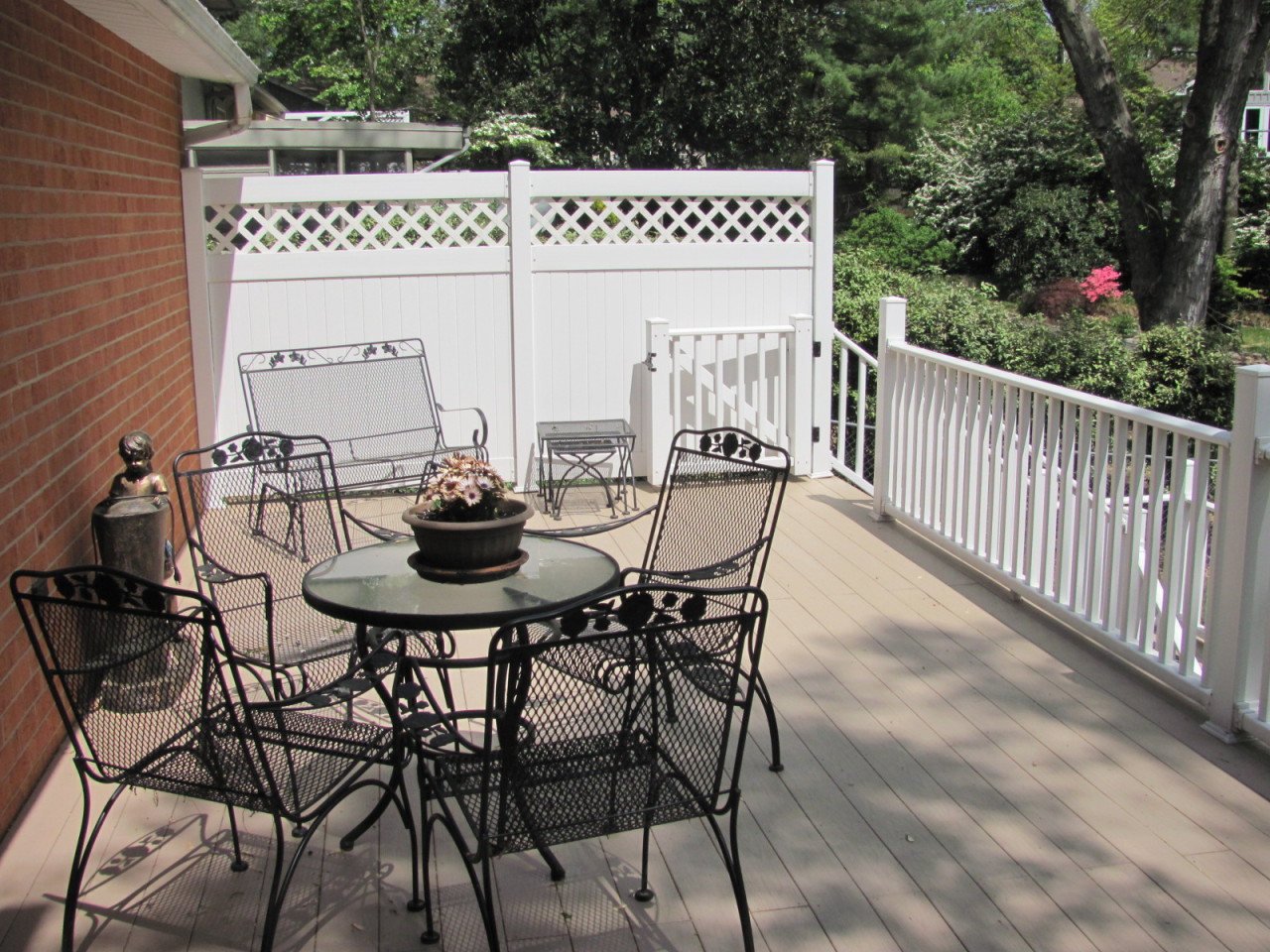 3728 Forest Road Roanoke, VA 24015 - Photo 43 of 49 Deck w/privacy fence