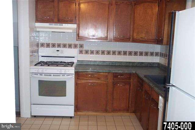 2550 Durham Road York, PA 17402 - Photo 3 of 6 Gallery Image 3