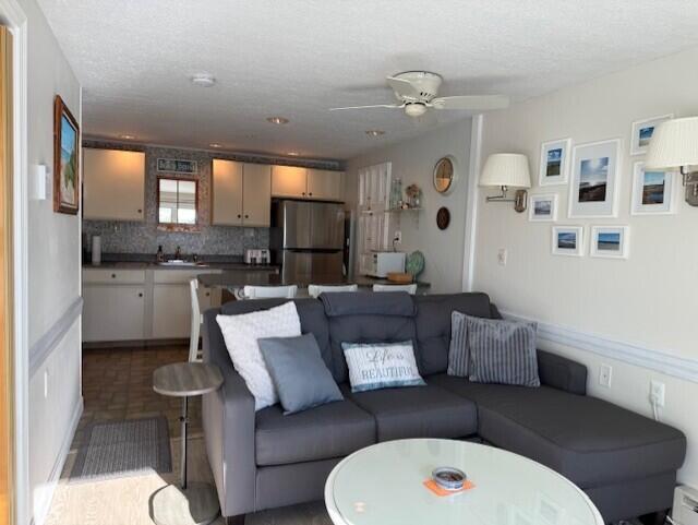 371 Mile Road, Unit 111 Wells, ME 04090 - Photo 4 of 19 LIVING ROOM