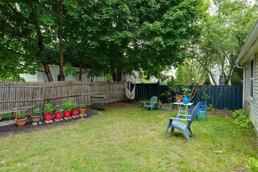25 Cross Street, Unit 2 Belmont, MA 02478 - Photo 11 of 13