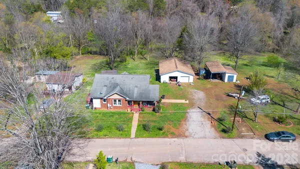 $240,000 | 218 West 28th Street, Newton, NC 28658