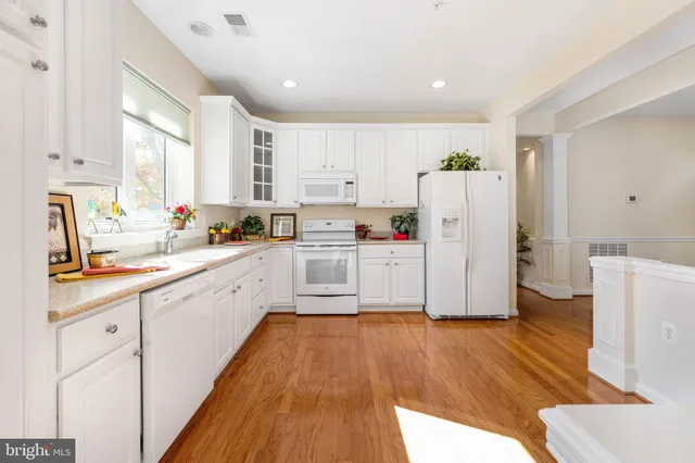 $348,800 | 20 Harborton Lane, Unit 154, Fredericksburg, VA 22406