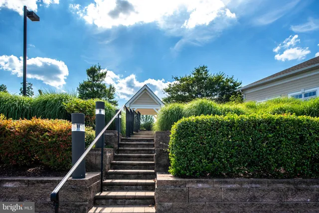 $348,800 | 20 Harborton Lane, Unit 154, Fredericksburg, VA 22406