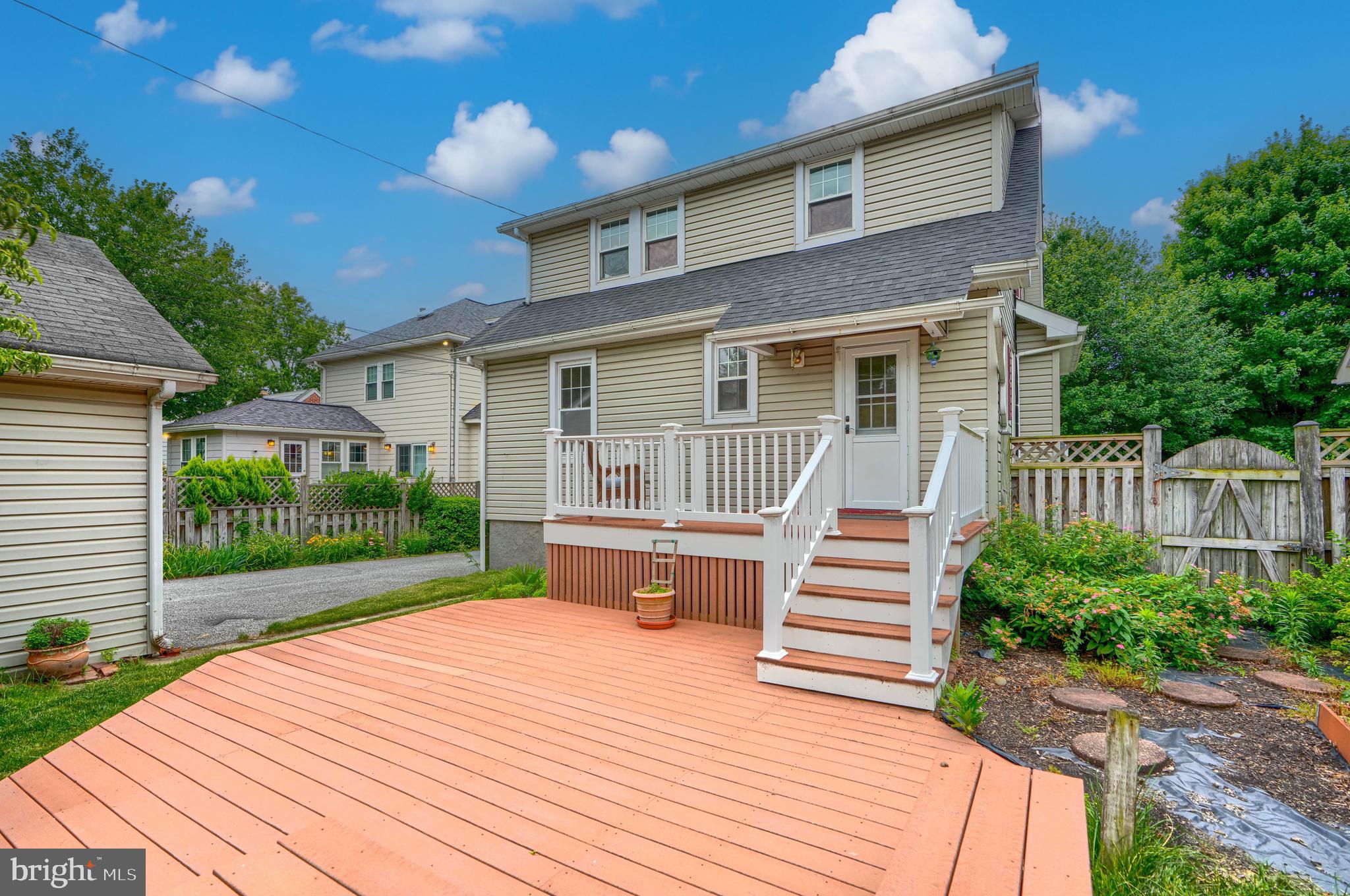 510 Murdock Road Baltimore, MD 21212 - Photo 52 of 68 Back porch off kitchen!