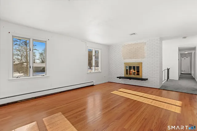 $625,000 | 37 Kitcher Court, Trumbull, CT 06611