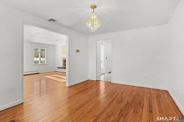 $625,000 | 37 Kitcher Court, Trumbull, CT 06611