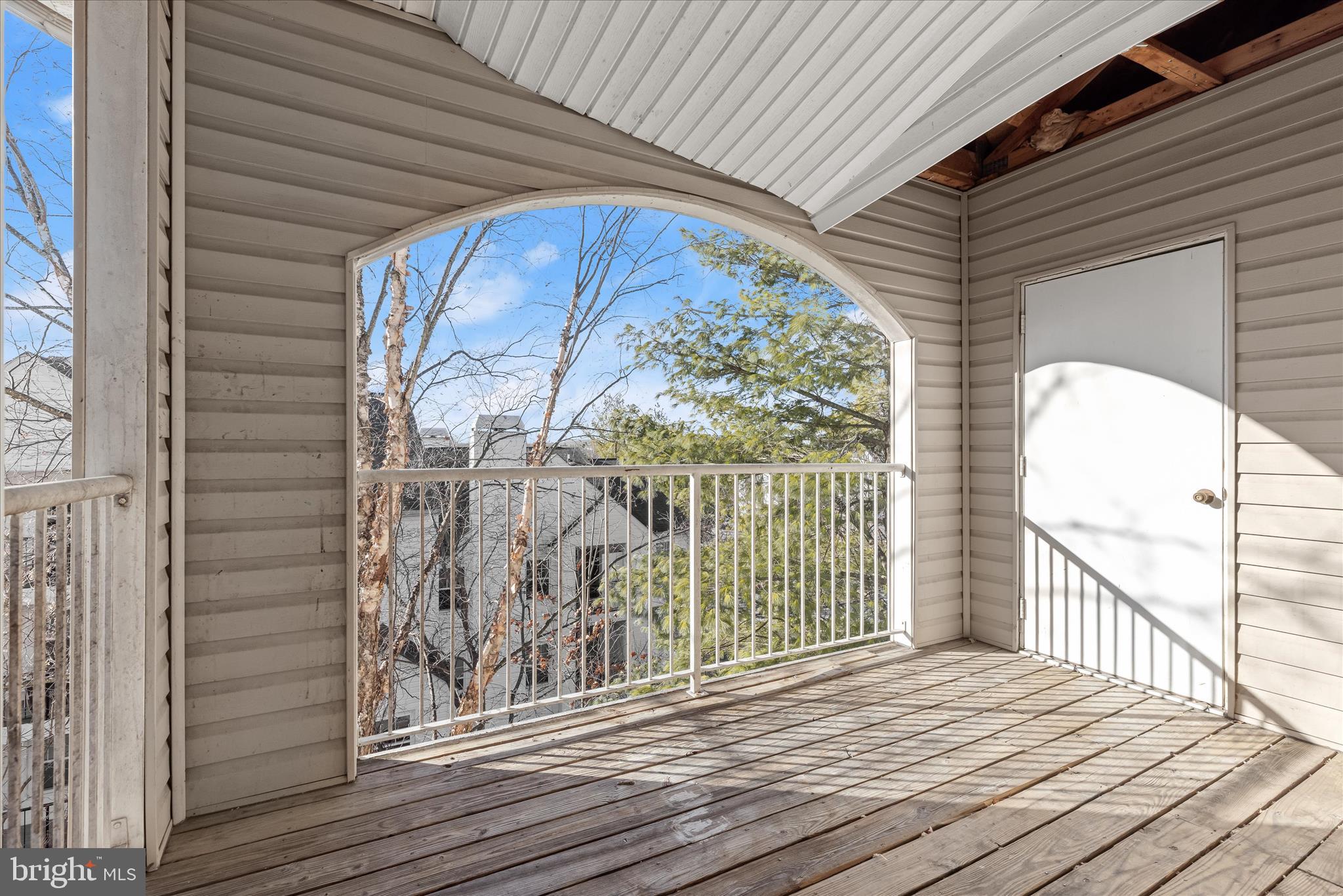 7205 Bogley Road, Unit 303 Baltimore, MD 21244 - Photo 23 of 27 Balcony