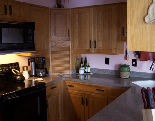 Kitchen. Beautiful updated kitchen