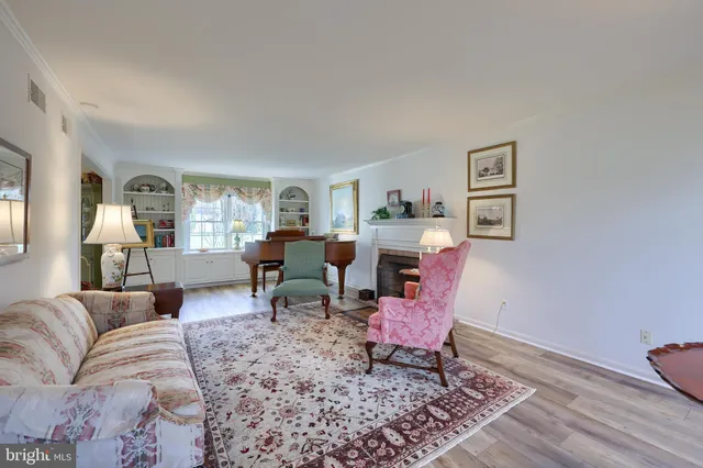 $450,000 | 16 Horseshoe Drive, Ephrata, PA 17522