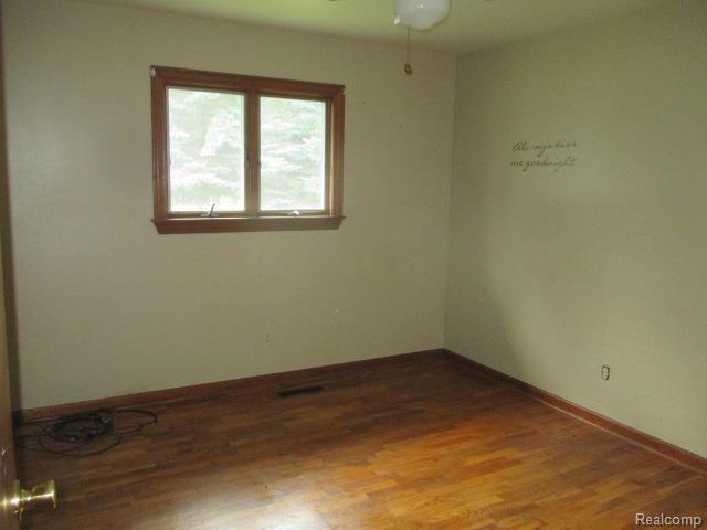 14034 North Belsay Road Millington, MI 48746 - Photo 9 of 24 IMG_0039.jpg