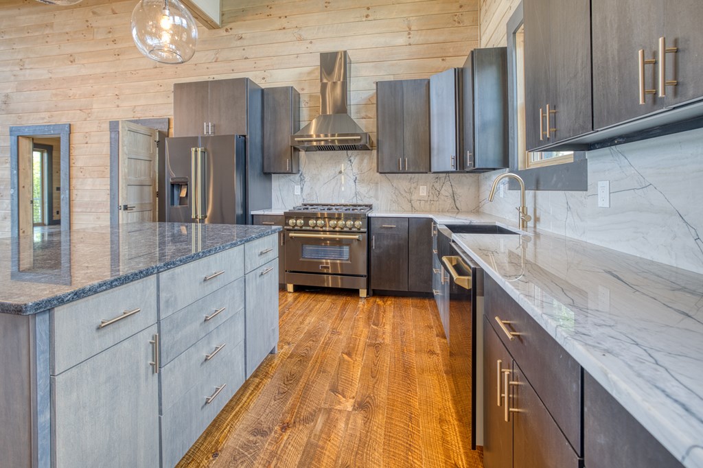 330 Cinnamon Bear Road Mineral Bluff, GA 30559 - Photo 6 of 75