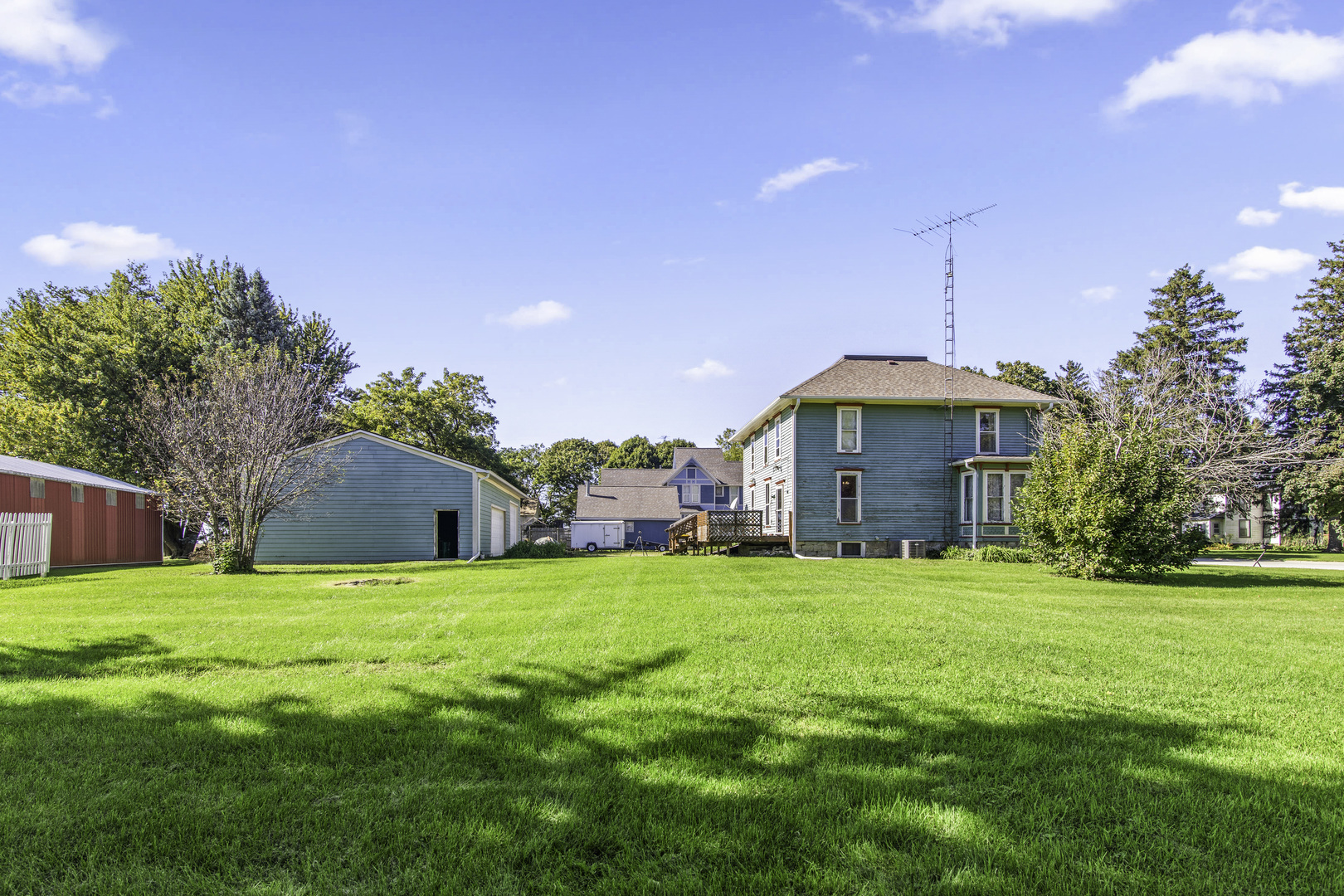 611 Chicago Road Paw Paw, IL 61353 - Photo 7 of 29 Gallery Image 7