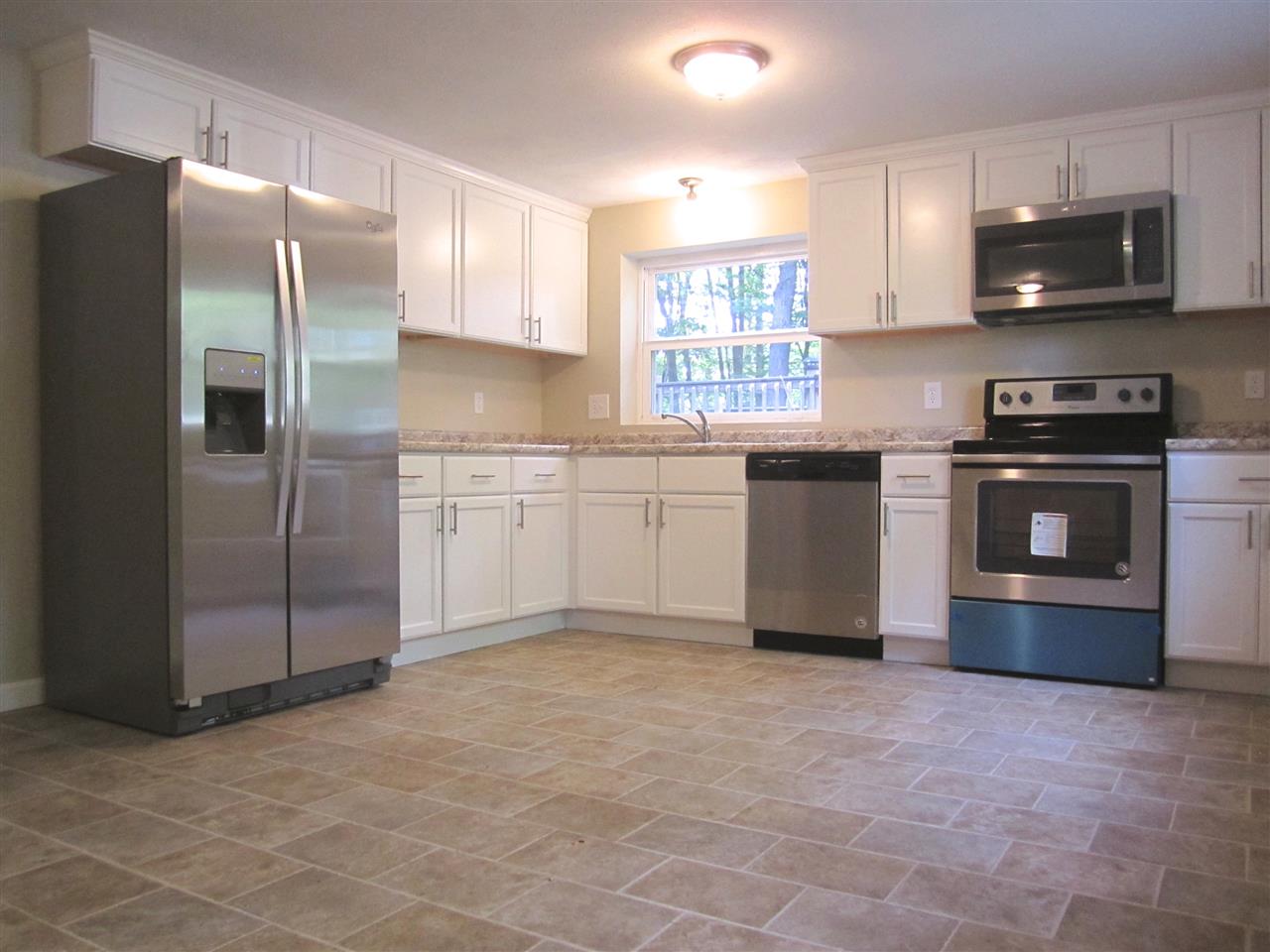 3 Greer Road Goffstown, NH 03045 - Photo 2 of 21