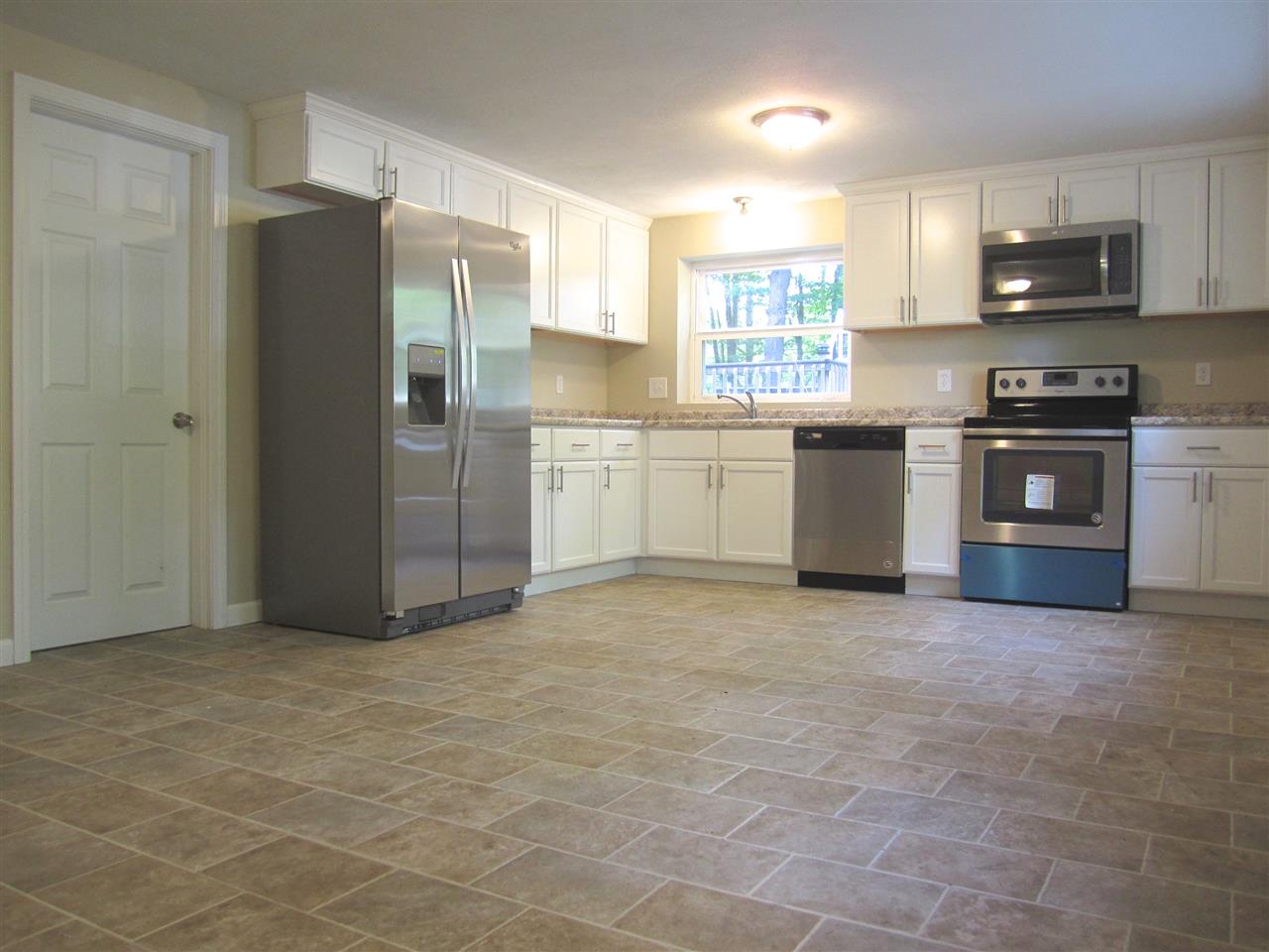3 Greer Road Goffstown, NH 03045 - Photo 3 of 21