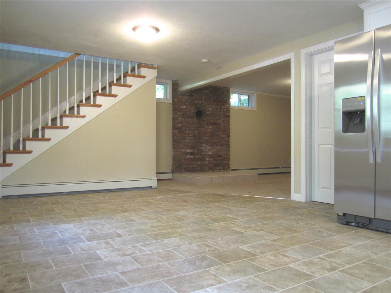 3 Greer Road Goffstown, NH 03045 - Photo 5 of 21