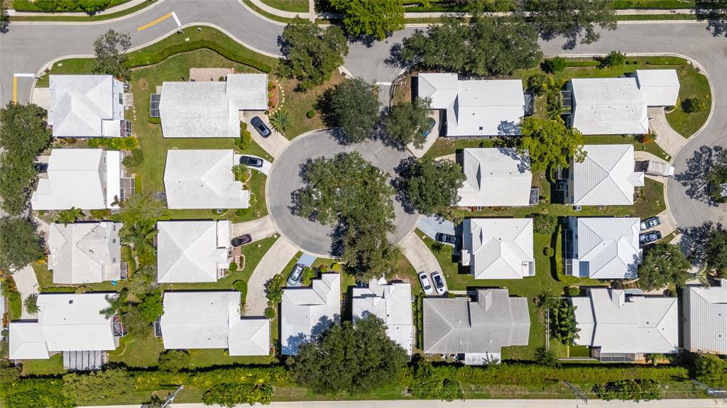 9424 Northwest 8th Circle Plantation, FL 33324 - Photo 55 of 57 an aerial view of residential houses with outdoor space and parking