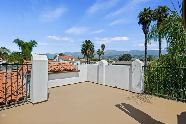 $2,750,000 | 330 West Canon Perdido Street, Santa Barbara, CA 93101