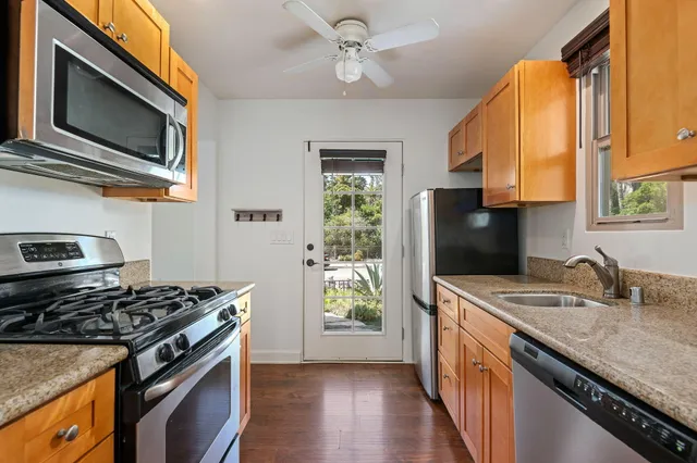 $2,750,000 | 330 West Canon Perdido Street, Santa Barbara, CA 93101