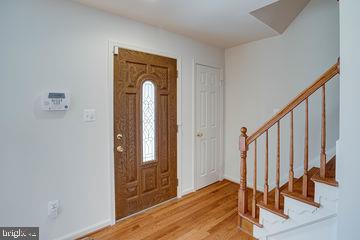 12902 Sturbridge Road Woodbridge, VA 22192 - Photo 3 of 40 Entry