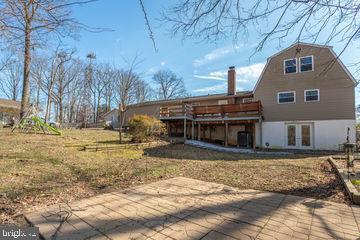 12902 Sturbridge Road Woodbridge, VA 22192 - Photo 39 of 40 Backyard View