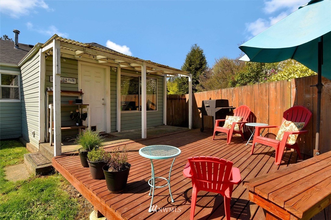 3330 Southeast 6th Street Renton, WA 98058 - Photo 19 of 21
