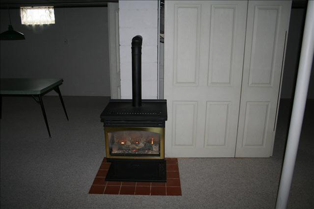 1400 North Raisinville Road Monroe, MI 48162 - Photo 14 of 19 20353219-13.JPG