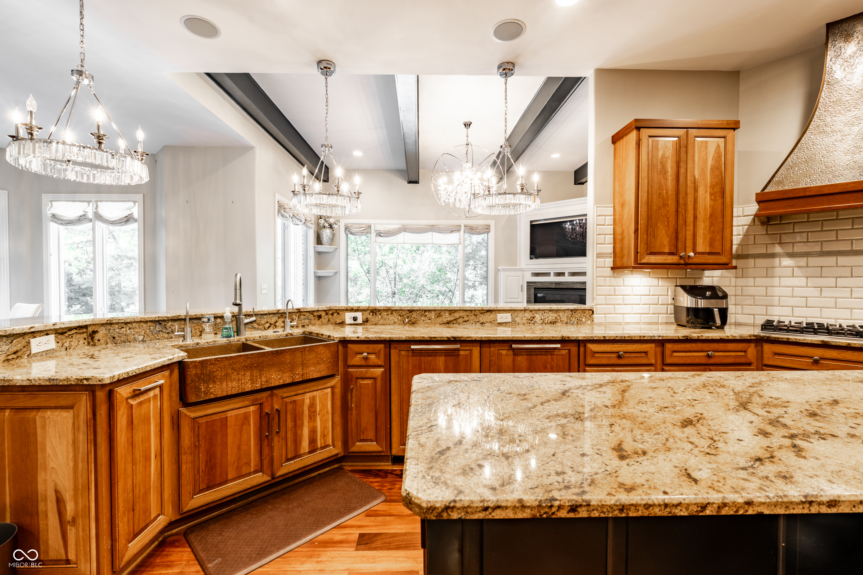 10470 Roxley Bend Carmel, IN 46032 - Photo 17 of 68