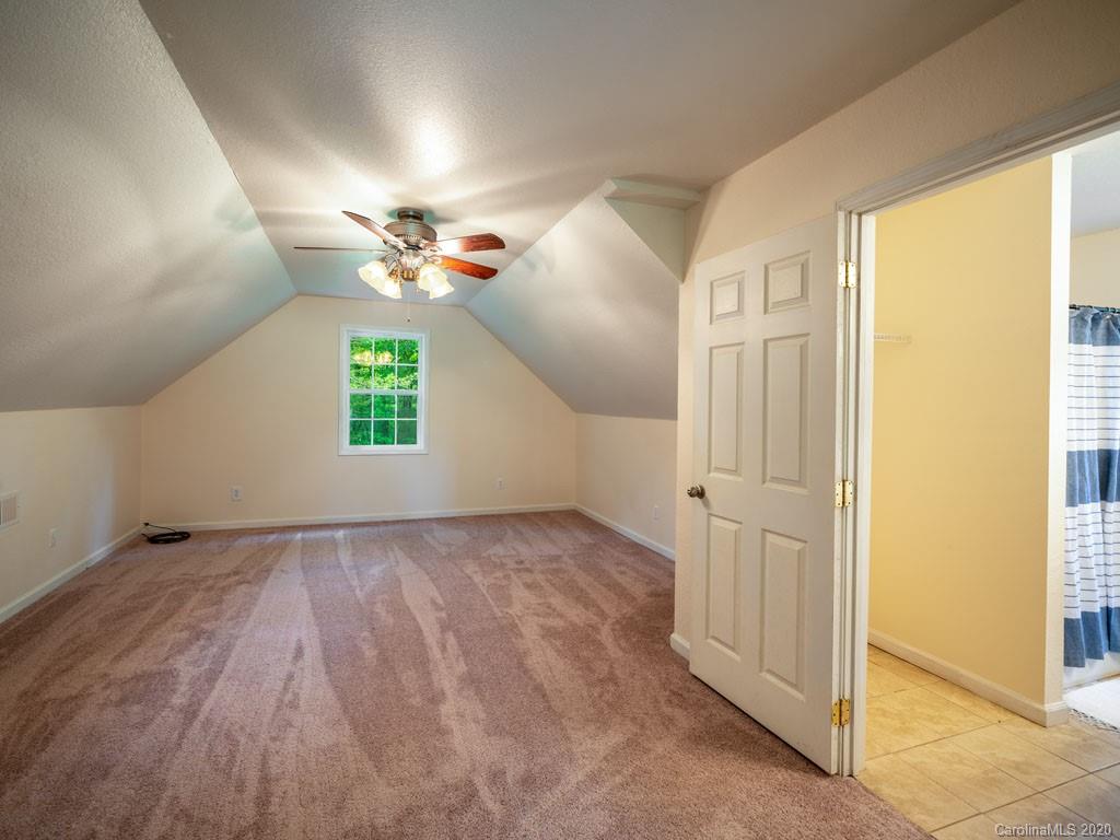 58 Pinnacle Road Burnsville, NC 28714 - Photo 13 of 20 Gallery Image 13