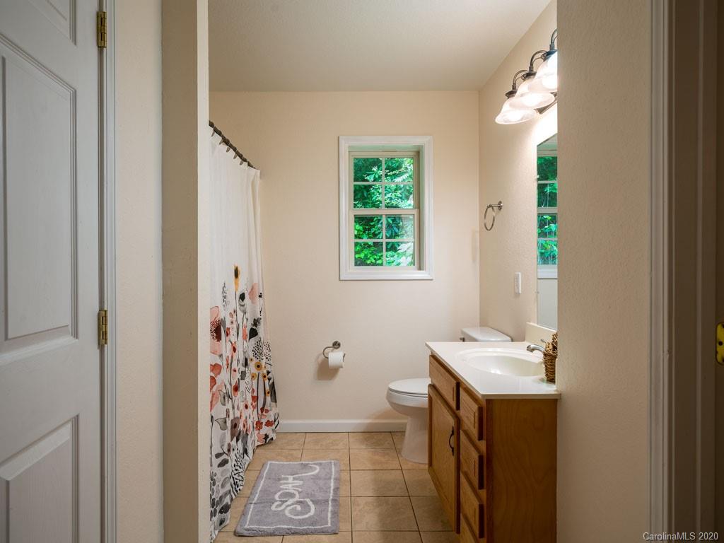 58 Pinnacle Road Burnsville, NC 28714 - Photo 18 of 20 Gallery Image 18