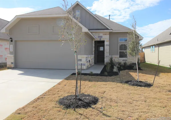 $2,295 | 1331 Hillsong Street, New Braunfels, TX 78132