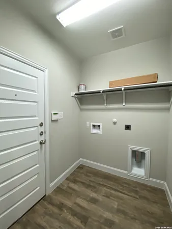 $2,295 | 1331 Hillsong Street, New Braunfels, TX 78132