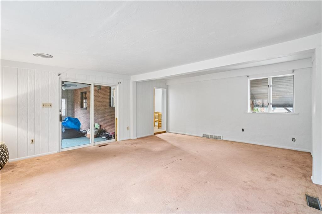 167 Ritzland Road Pittsburgh, PA 15235 - Photo 14 of 36 Gallery Image 14