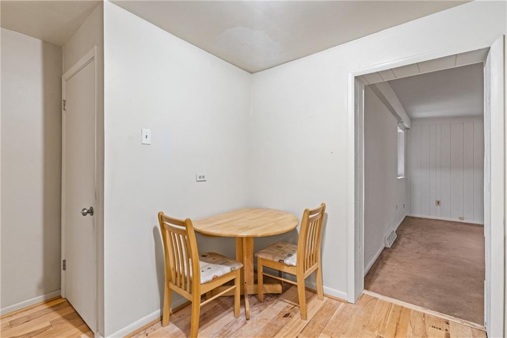 167 Ritzland Road Pittsburgh, PA 15235 - Photo 17 of 36 Gallery Image 17