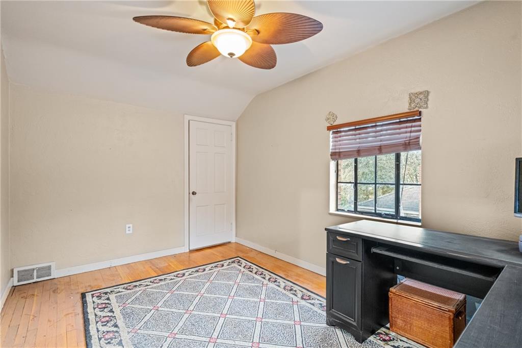 167 Ritzland Road Pittsburgh, PA 15235 - Photo 18 of 36 Gallery Image 18