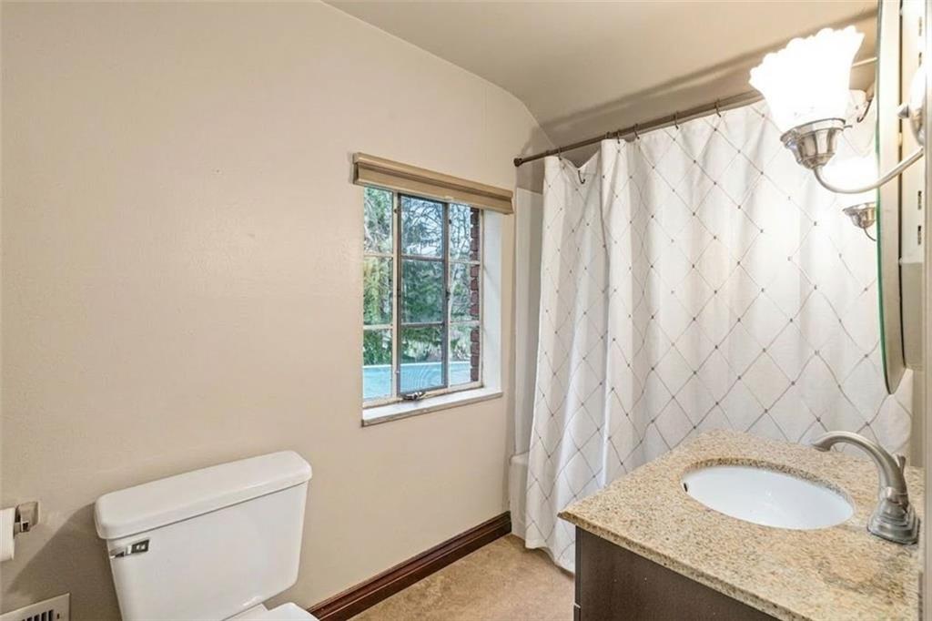 167 Ritzland Road Pittsburgh, PA 15235 - Photo 26 of 36 Gallery Image 26