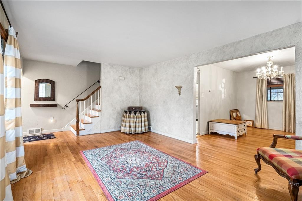 167 Ritzland Road Pittsburgh, PA 15235 - Photo 6 of 36 Gallery Image 6