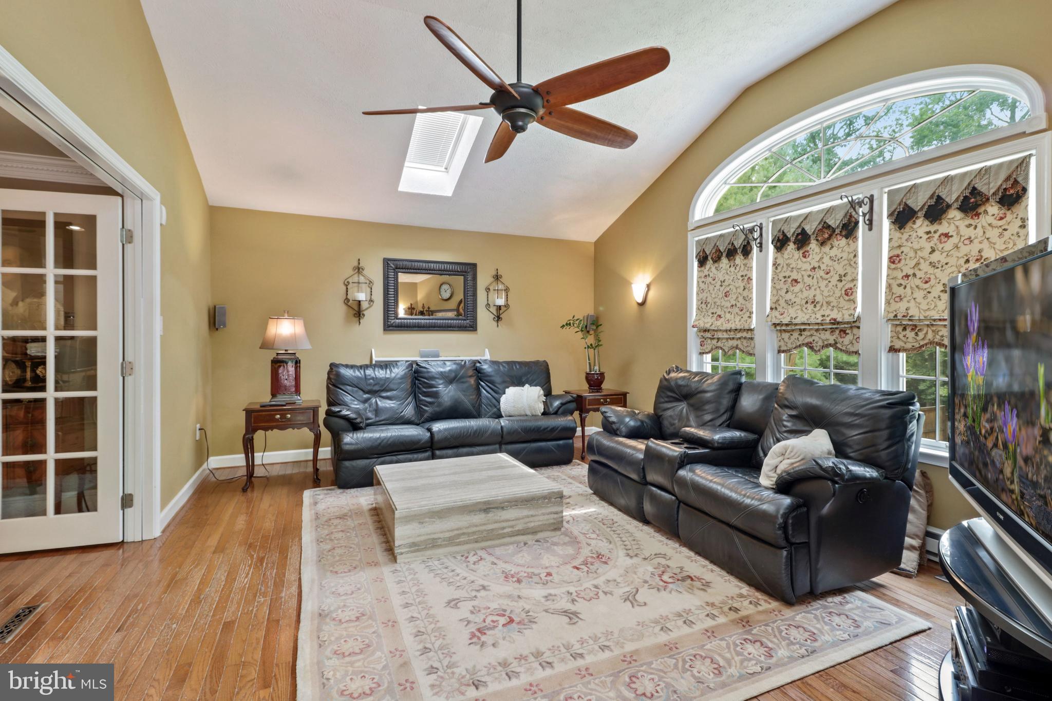 6120 Ridge Road Mount Airy, MD 21771 - Photo 13 of 39 Rear Bump out Sitting Room