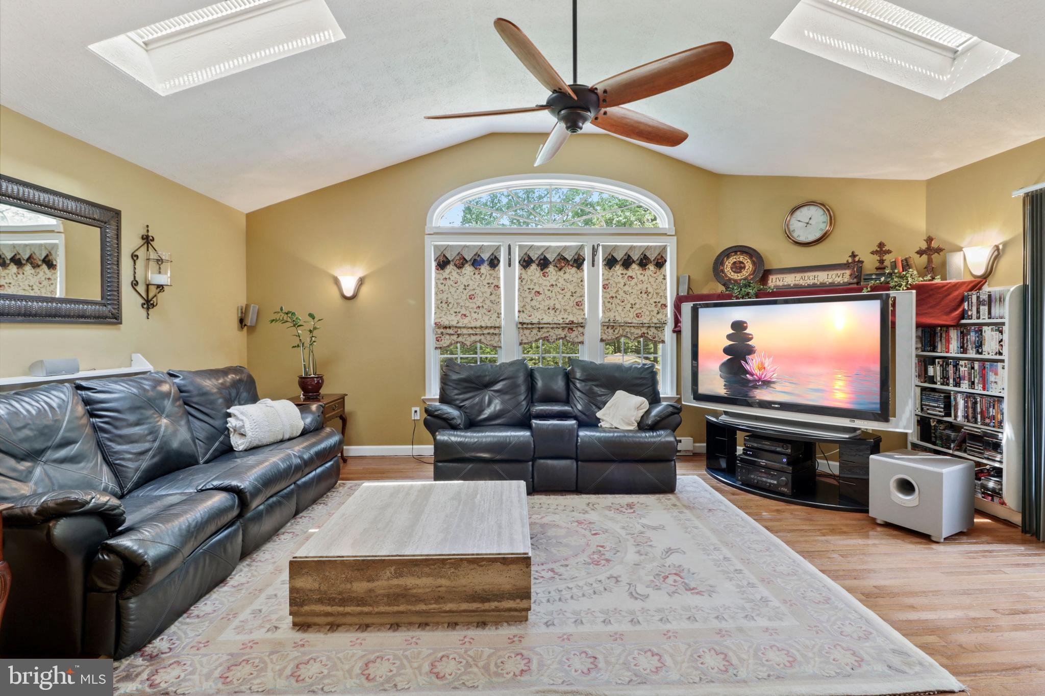 6120 Ridge Road Mount Airy, MD 21771 - Photo 3 of 39 Rear Bump out Sitting Room
