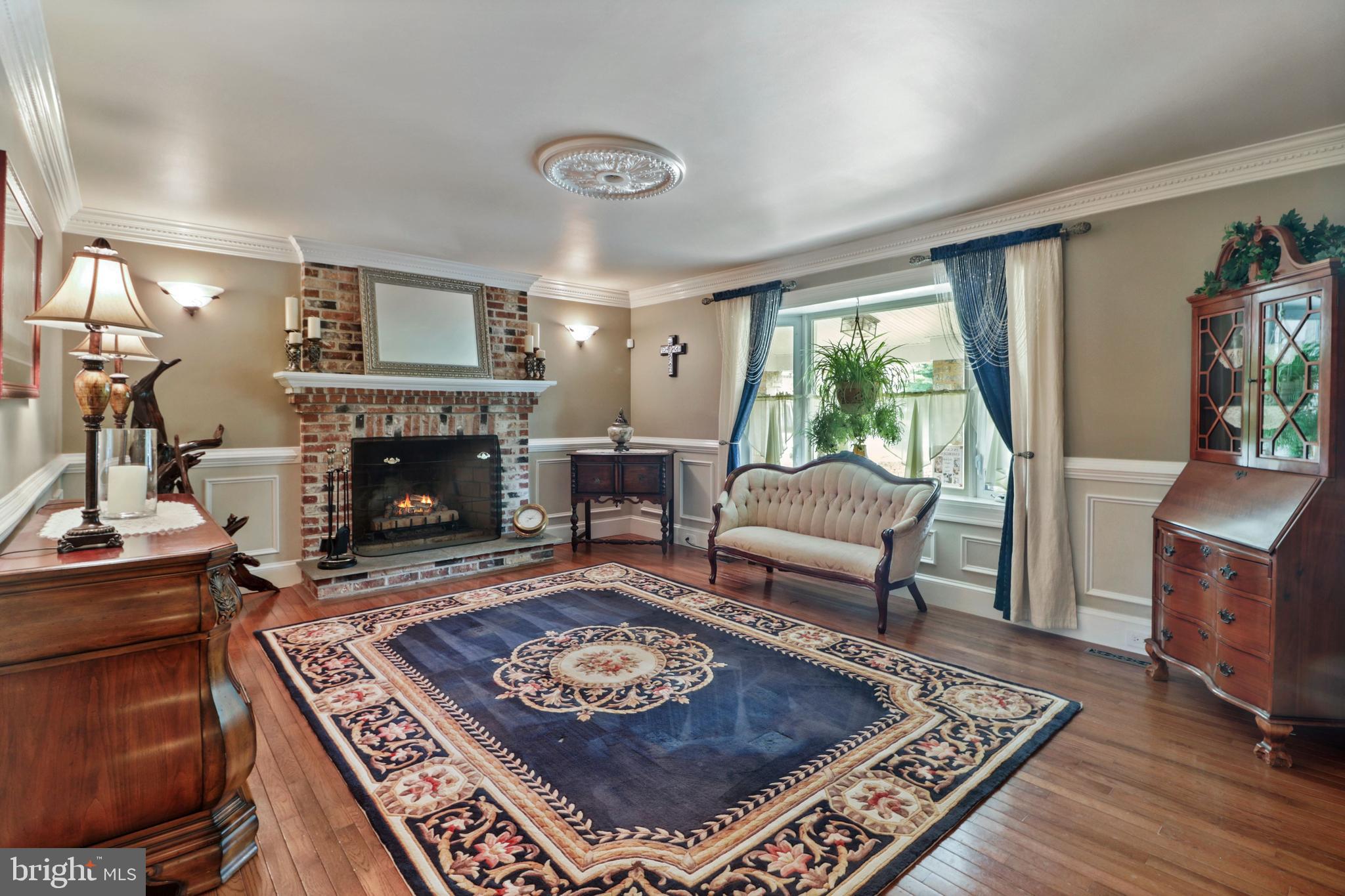 6120 Ridge Road Mount Airy, MD 21771 - Photo 8 of 39 Family Room