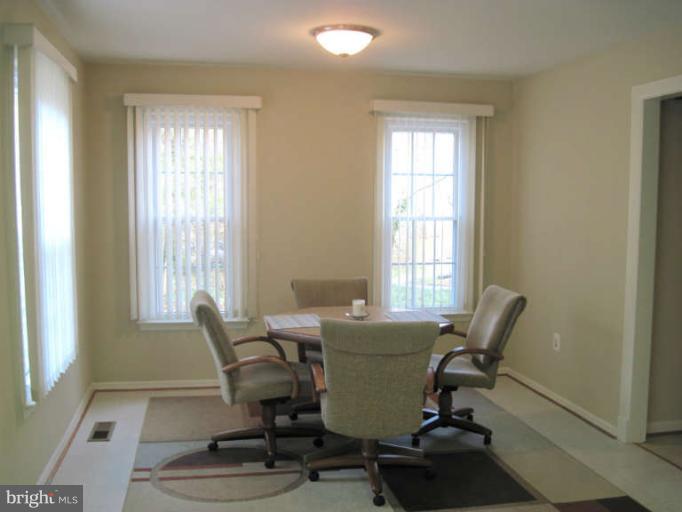 2410 Albot Road Reston, VA 20191 - Photo 6 of 18 Kitchen Breakfast Area