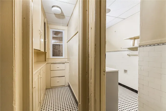 $125,000 | 100-102 Parkway, Rochester, NY 14608