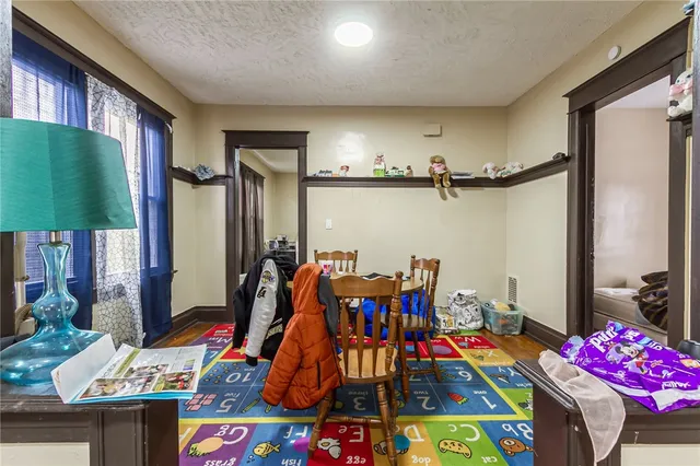 $125,000 | 100-102 Parkway, Rochester, NY 14608