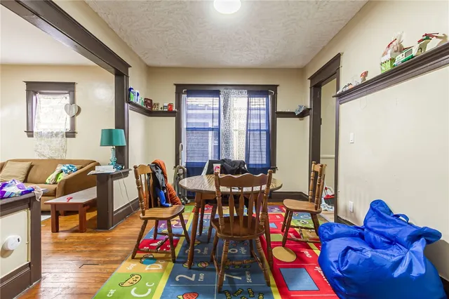 $125,000 | 100-102 Parkway, Rochester, NY 14608