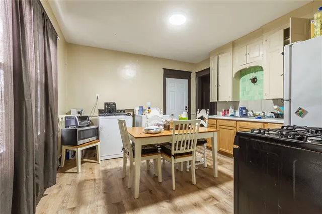 $125,000 | 100-102 Parkway, Rochester, NY 14608