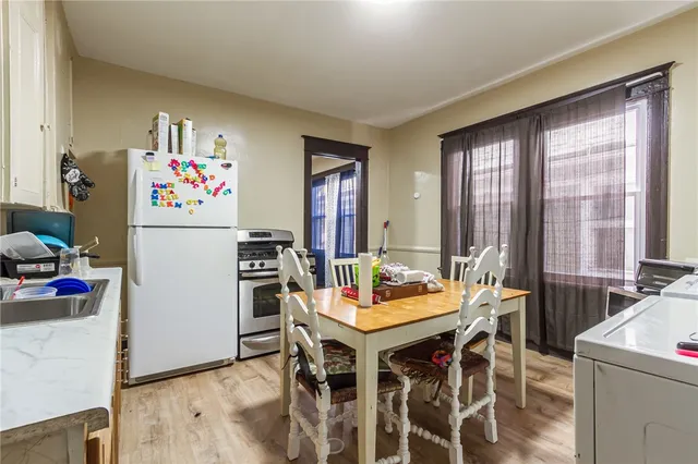 $125,000 | 100-102 Parkway, Rochester, NY 14608