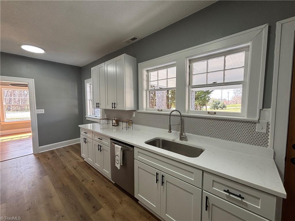 5264 Hilltop Road Jamestown, NC 27282 - Photo 13 of 25