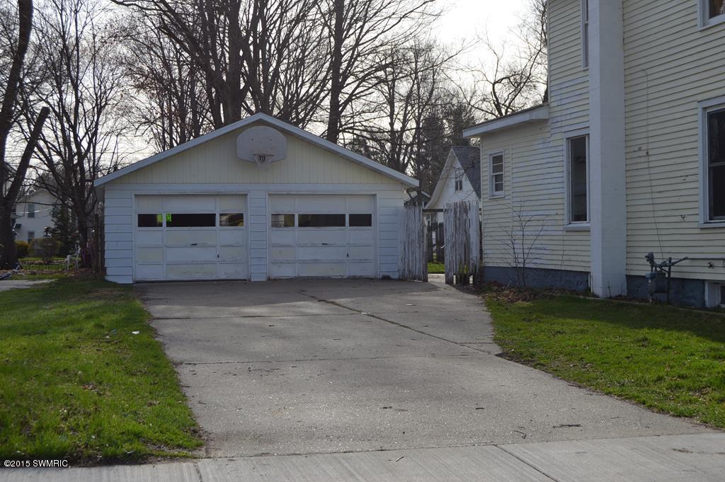 613 Maple Street Three Rivers, MI 49093 - Photo 2 of 2 DSC_0004