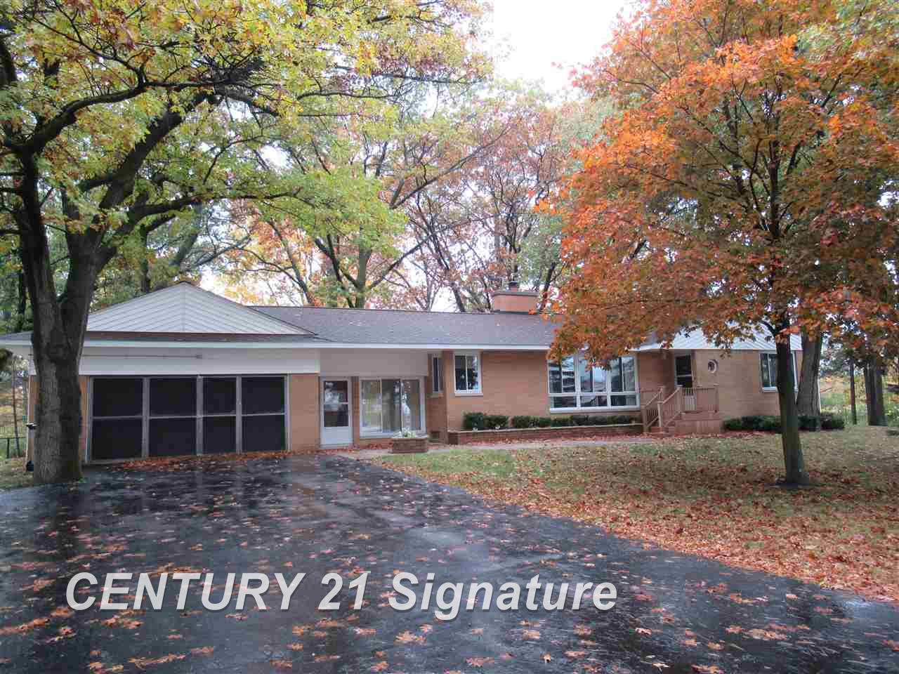 592 South Huron Road Linwood, MI 48634 - Photo 1 of 29